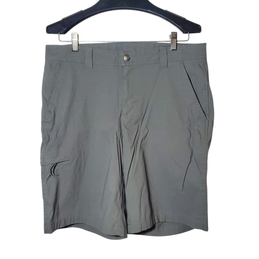 Men's Gray Performance Cargo Shorts